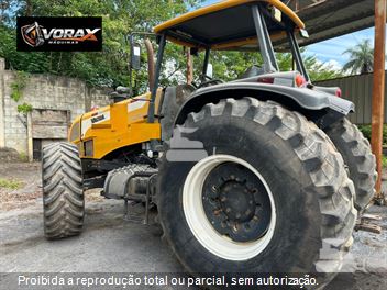 Trator Agrícola Valtra BH165