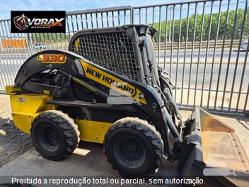Mini-Carregadeira New Holland L330