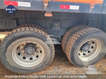 Caminhão Volkswagen 27-260 Constellation 6x4 2p (diesel)(E6)