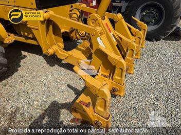 Motoniveladora Caterpillar 140K