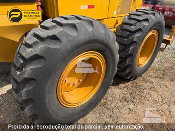 Motoniveladora Caterpillar 140K