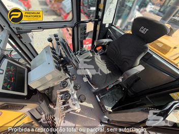 Motoniveladora Caterpillar 140K