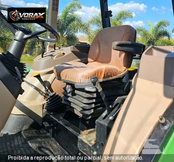 Trator Agrícola John Deere 5078E