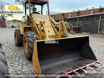Pá Carregadeira Case W20B