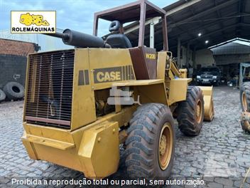 Pá Carregadeira Case W20B