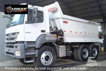 Caminhão Mercedes-Benz Axor 4144 K 6x4 2p (diesel)