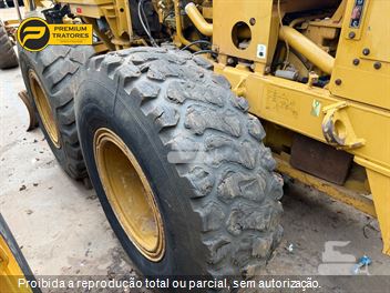 Motoniveladora Caterpillar 140K