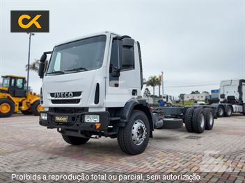Caminhão Iveco TECTOR 260E30 6x4 2p (Diesel)(E5)