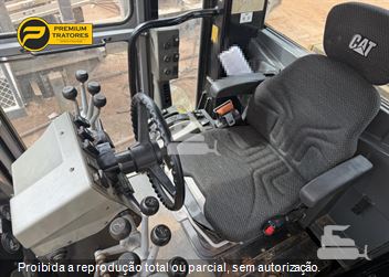 Motoniveladora Caterpillar 140K