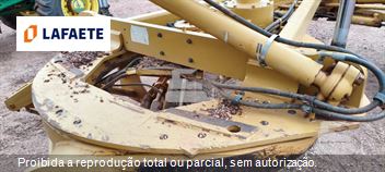 Motoniveladora Caterpillar 140K