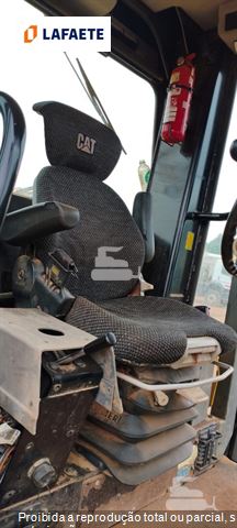 Motoniveladora Caterpillar 140K