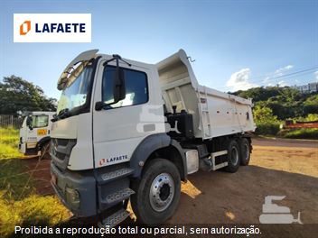 Caminhão Mercedes-Benz Axor 2831 6x4 2p (diesel)
