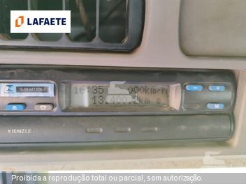 Caminhão Mercedes-Benz Axor 2831 6x4 2p (diesel)