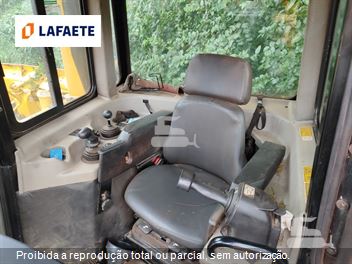 Trator de Esteira Caterpillar D6T XL