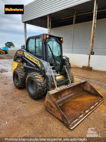 Mini-Carregadeira New Holland L220
