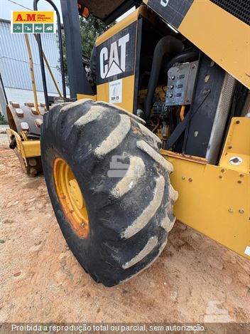 Rolo Compactador Caterpillar CS-533E