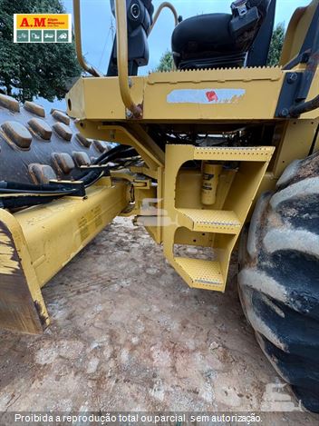 Rolo Compactador Caterpillar CS-533E