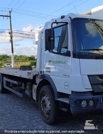 Caminhão Mercedes-Benz Atego 1719 2p (Diesel) (E5)