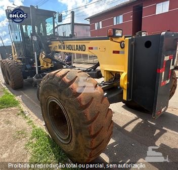 Motoniveladora New Holland RG200B