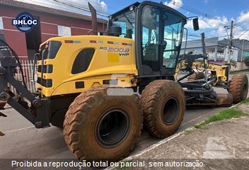 Motoniveladora New Holland RG200B