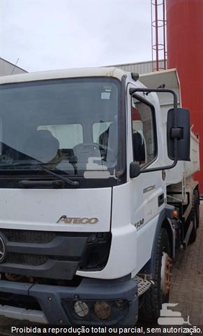 Caminhão Mercedes-Benz Atego 2730 6x4 2p (Diesel)(E5)