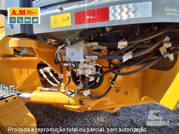 Motoniveladora John Deere 620G