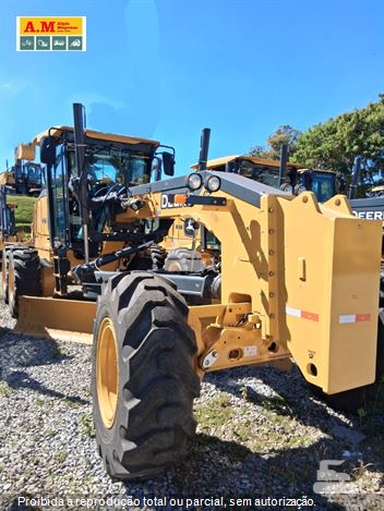 Motoniveladora John Deere 620G