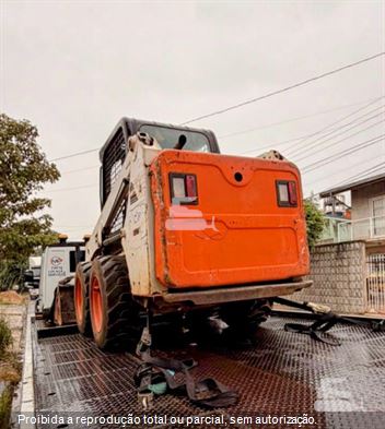 Mini-Carregadeira Bobcat S450