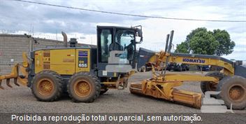 Motoniveladora Komatsu GD655-3