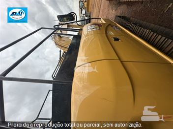 Escavadeira Caterpillar 313GC