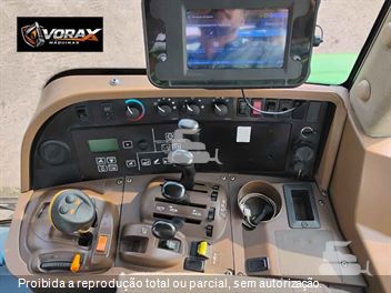 Trator Agrícola John Deere 7200J