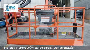 Plataforma Aérea (Elevatória) JLG 800 AJ
