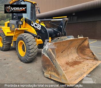 Pá Carregadeira JCB 422 ZX