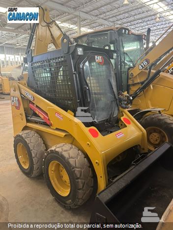 Mini-Carregadeira Caterpillar 226B 3