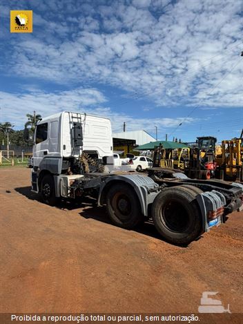 Caminhão Mercedes-Benz Axor 2540 S 6x2 2p (diesel)