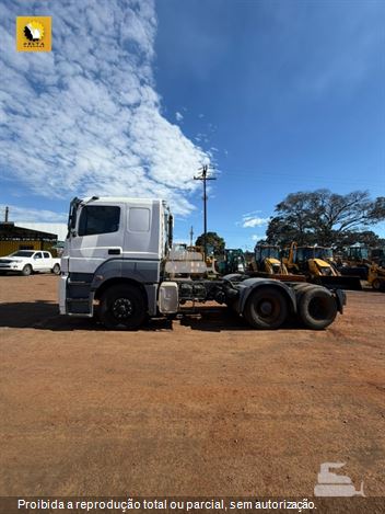 Caminhão Mercedes-Benz Axor 2540 S 6x2 2p (diesel)