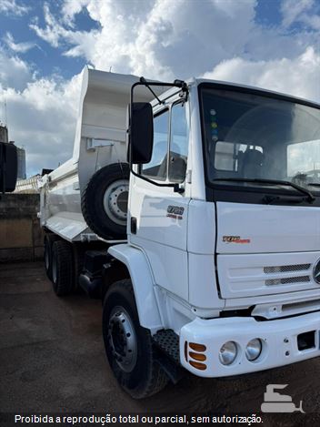 Caminhão Mercedes-Benz 2726 6x4 2p (diesel)