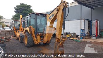 Retro Escavadeira Caterpillar 416F2
