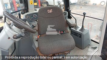 Retro Escavadeira Caterpillar 416F2