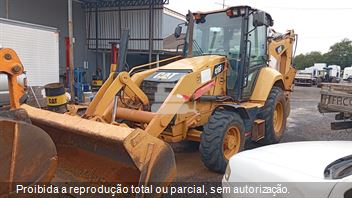 Retro Escavadeira Caterpillar 416F2