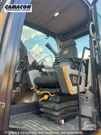 Escavadeira Caterpillar 320GC