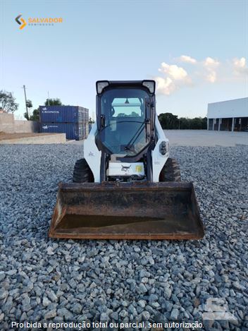 Mini-Carregadeira Bobcat S590