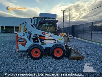Mini-Carregadeira Bobcat S590