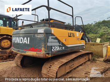 Escavadeira Hyundai R220LC-9