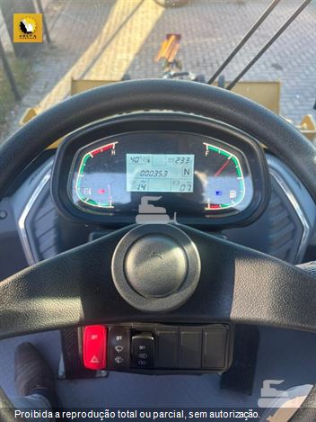 Pá Carregadeira Hedesa ZL826