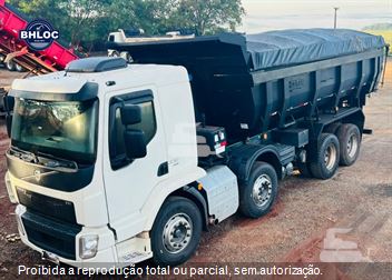 Caminhão Volvo VM 330 8x2 2p (Diesel) (E5)