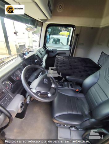 Caminhão Volkswagen 25-480 Constellation 6x2 2p (Diesel)