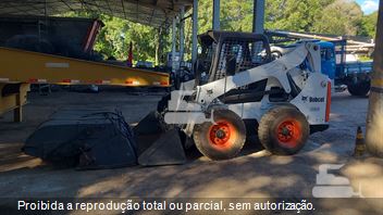Mini-Carregadeira Bobcat S650