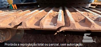 Escavadeira Case CX240C