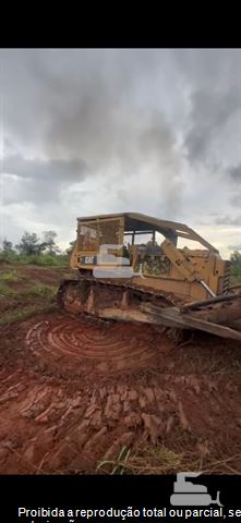Trator de Esteira Caterpillar D6DSR